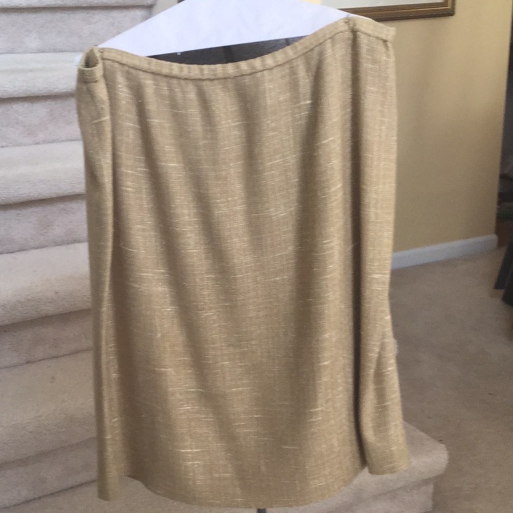 Dana Buchman Straight Skirt